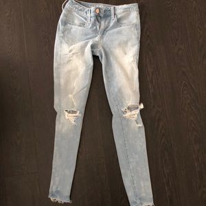 american eagle ripped jeans
